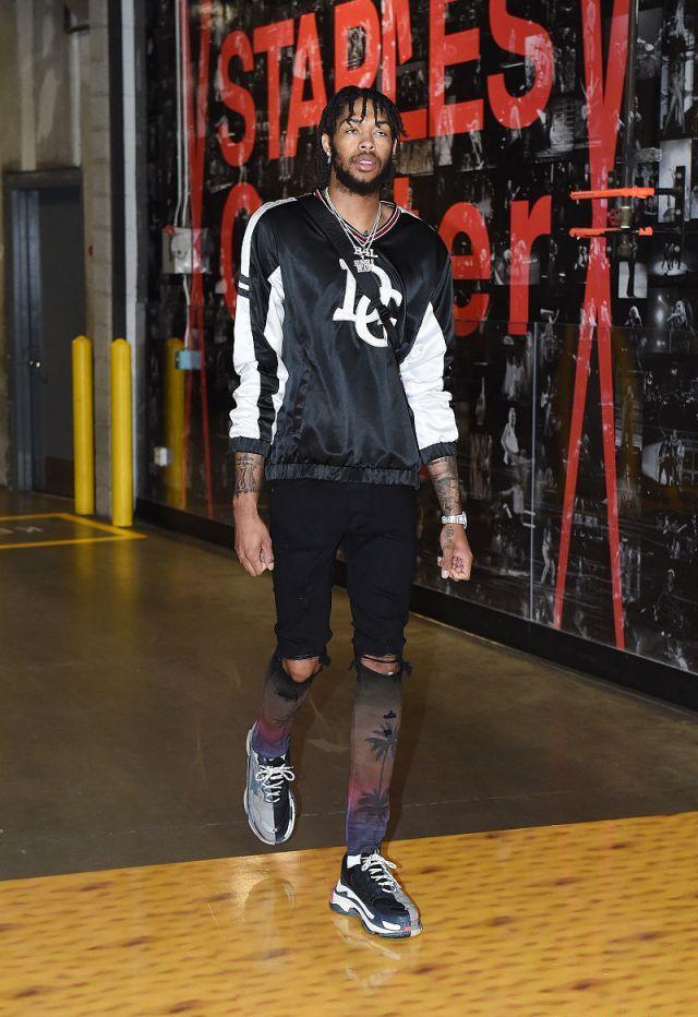 中超官方发2025赛季前四排名走势图：榜首共12次易主（中超官方公布2025赛季前四名走势：榜首易主12次）