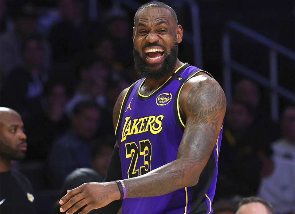 北青：长春和乌日古木拉矛盾不可调和，给中国女足制造难题（北青：长春与乌日古木拉矛盾难解，令中国女足陷入两难）