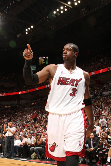 才华横溢，法国国脚谢尔基vs多特蒙德个人集锦（谢尔基闪耀多特之战：法国国脚个人高光集锦）