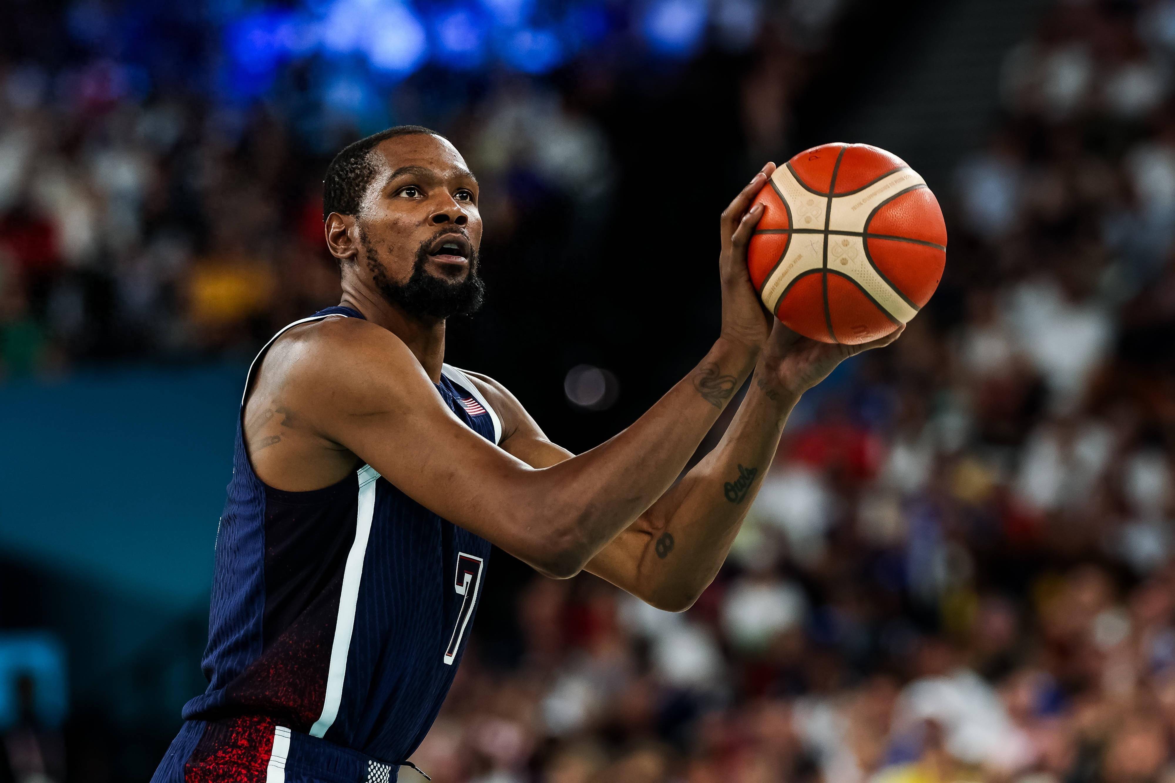 经纪人：那不勒斯今夏也有意博尼，但奥西利奥起了决定性作用（经纪人：那不勒斯今夏曾想签博尼，奥西利奥发挥决定性作用）